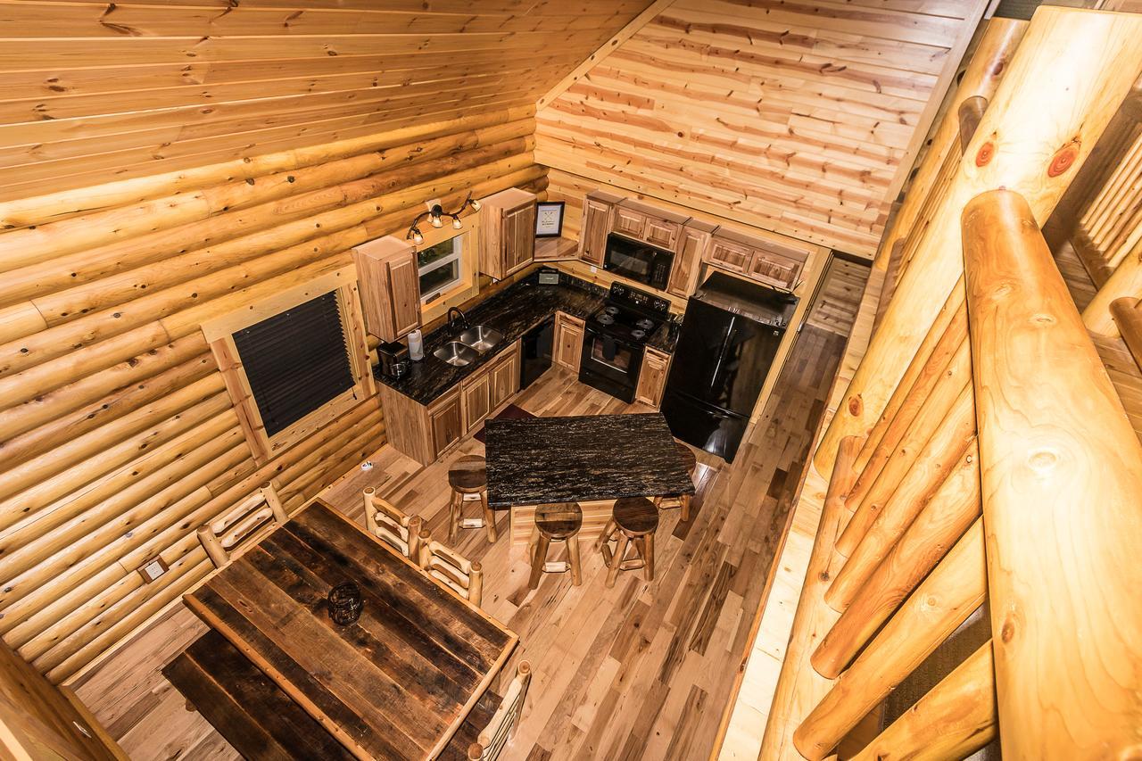 Hocking Hills Cabins & Resort Foxfire Logan Dış mekan fotoğraf